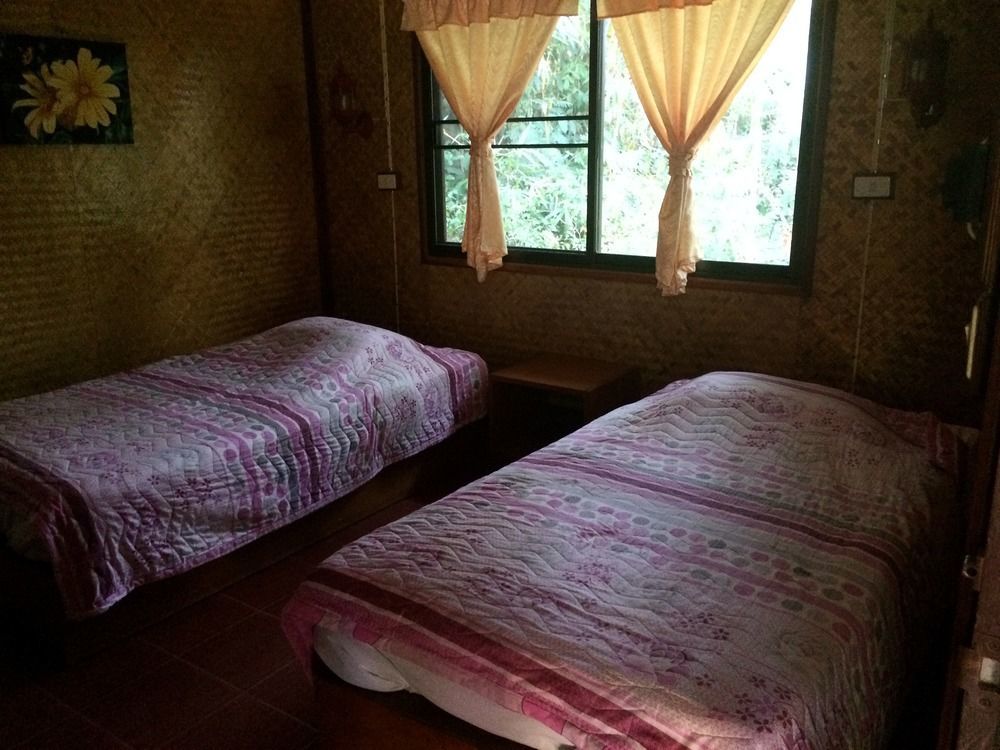Ban Suan Klang Muang Resort 매홍손 외부 사진