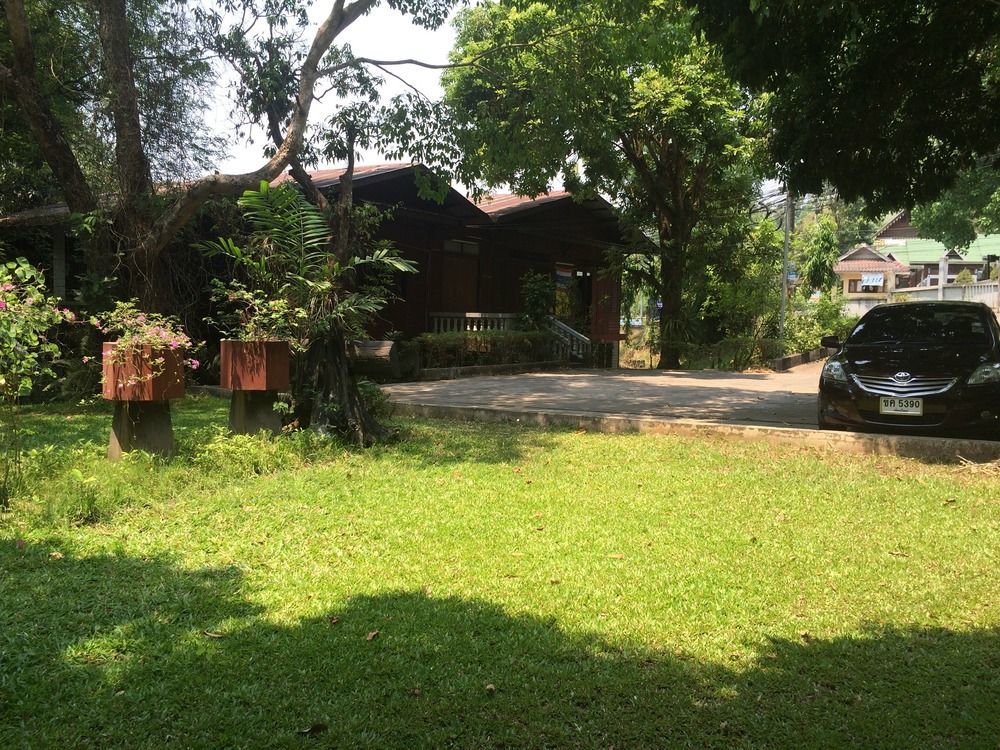 Ban Suan Klang Muang Resort 매홍손 외부 사진